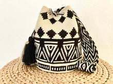 画像をギャラリービューアに読み込む, Poblado Bag Large Black