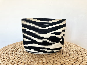 Pumba Bag Small Cream×Black